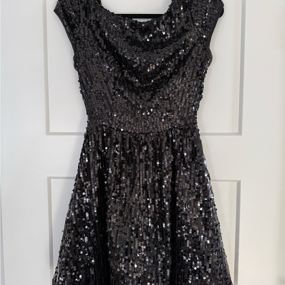 Arden B Black Sequin Mini Dress – Size 6 – V-Back – Fully Lined
